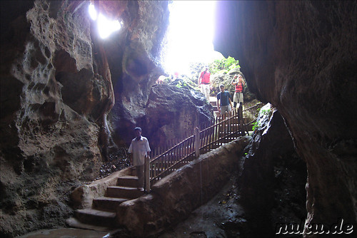 Htup-Ein Small Meditation Cave am Inle See in Burma