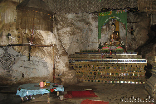 Htup-Ein Small Meditation Cave am Inle See in Burma