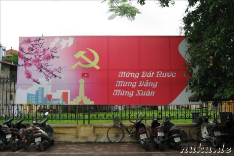 kommunistische Propaganda-Plakate in Hanoi, Vietnam
