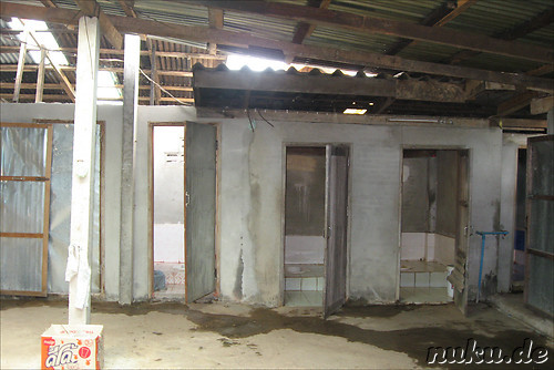 Kostenpflichtige Toiletten am Rastplatz in Laos