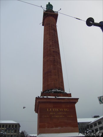 Ludwigssaeule auf dem Luisenplatz in Darmstadt