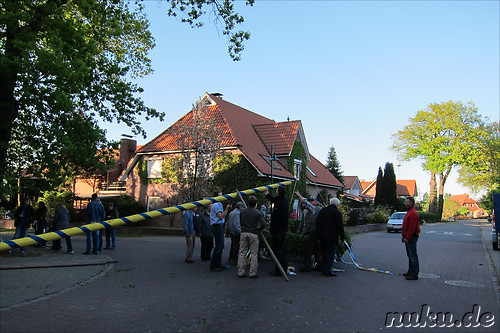 Maibaumaufstellen in Wulfsen
