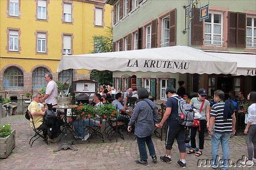 Mit dem Ruderboot durch Petite Venice in Colmar