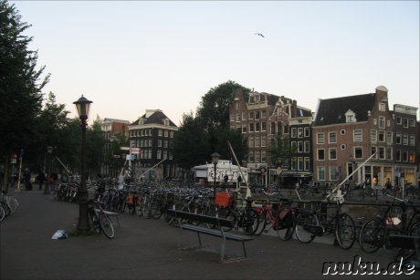 Noch ist es ruhig in Amsterdam... Noch ist es ruhig in Amsterdam...