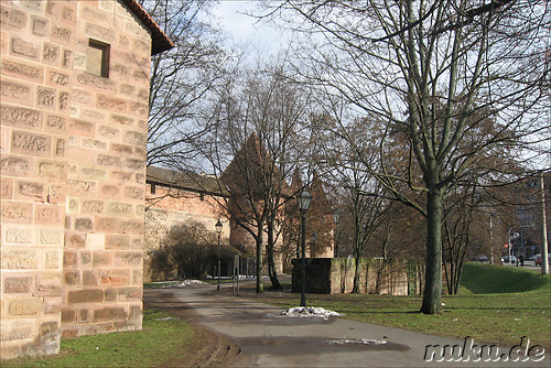 N&uuml;rnberger Stadtmauer und Burggraben