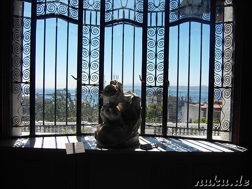 Palacio Baburizza Museo de Bellas Artes in Valparaiso, Chile