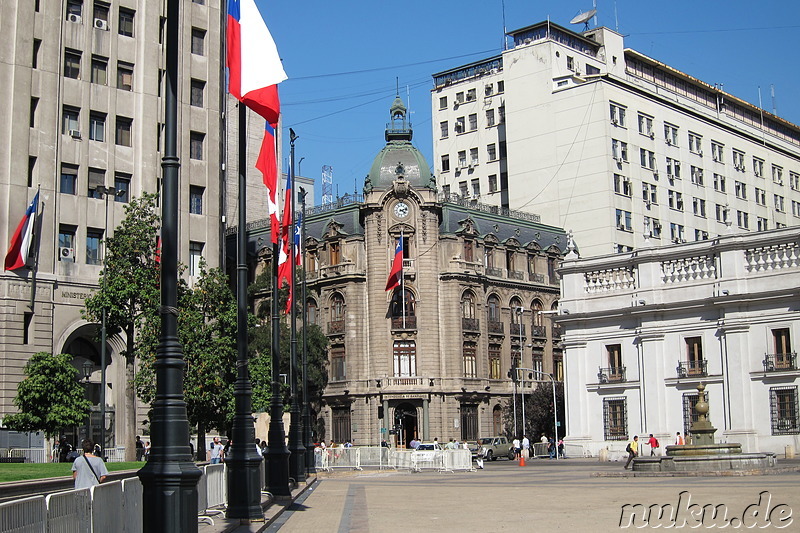 Palacio de la Moneda am Plaza de la Constitucion in Santiago de Chile