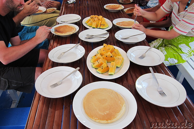 Pancakes & Melone zum Frühstück am fünften Tag mit Tao Philippines