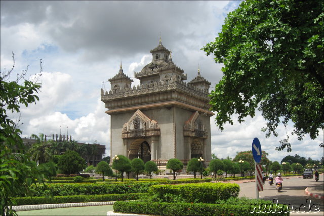 http://www.nuku.de/pictures/patuxai-der-triumphbogen-in-vientiane-laos-2317-640.jpg