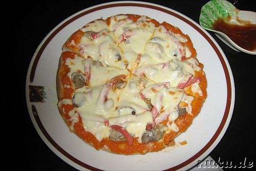 Pizza, oder: So sieht vermutlich fluessiger Analogkaese aus.