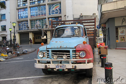 Plaza Zabala in Montevideo, Uruguay