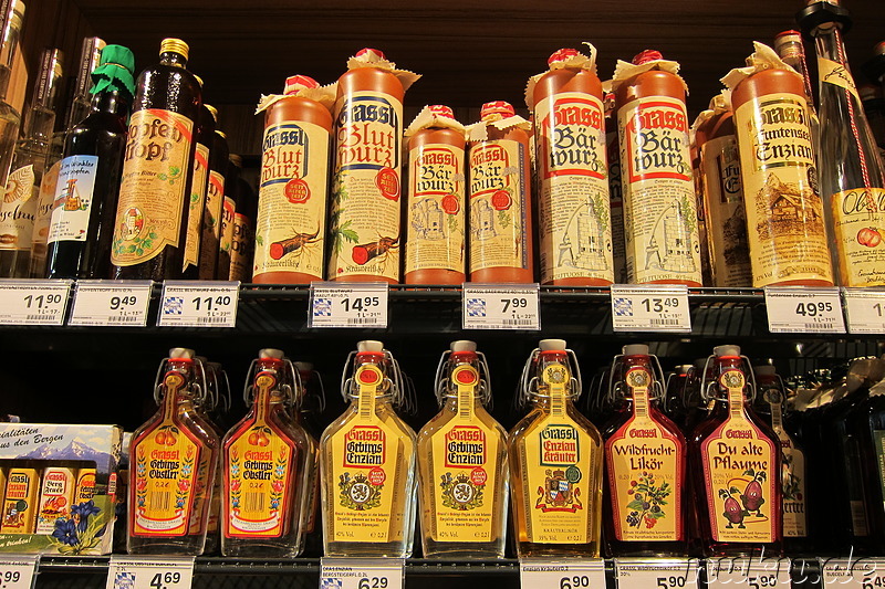 Regionale Spirituosen im Supermarkt in Reit im Winkl, Bayern