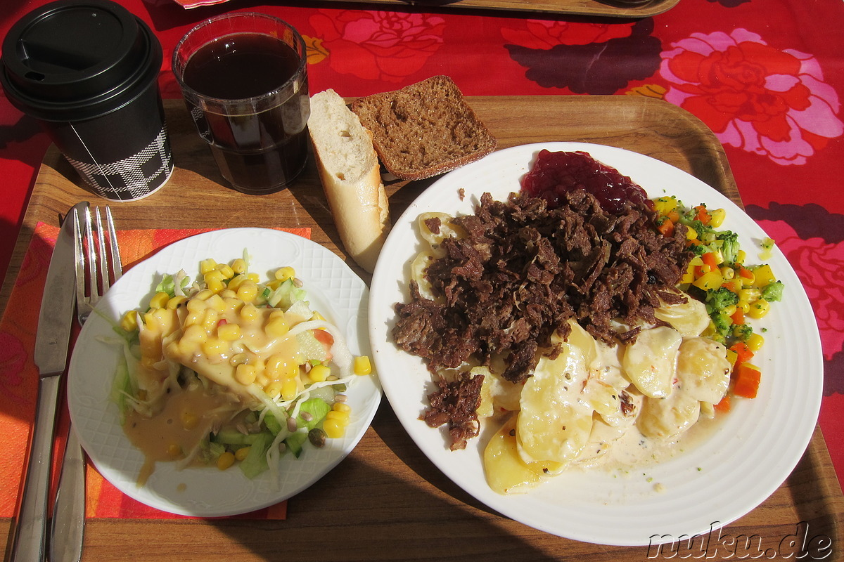 Rentierfleisch und Lachssuppe - Porvoo, Finnland, Nordeuropa - Speise ...