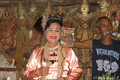 Show der Moustache Brothers in Mandalay, Myanmar