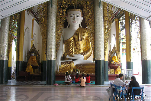 Shwe Dagon Pagoda - Tempel in Yangon, Myanmar