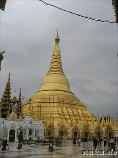 Shwe Dagon Pagoda - Tempel in Yangon, Myanmar