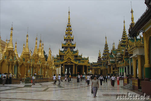 Shwe Dagon Paya - Tempel in Yangon, Myanmar