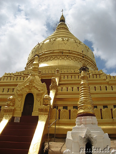 Shwezigon Paya - Tempel in Bagan, Myanmar