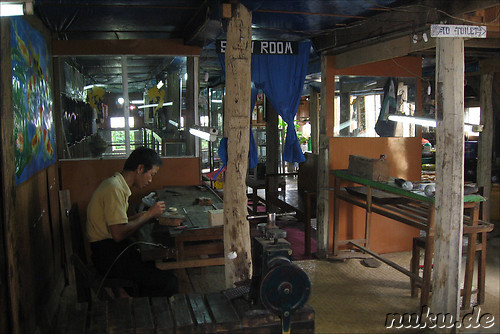 Silberschmiederei in Ywama, Inle Lake, Myanmar