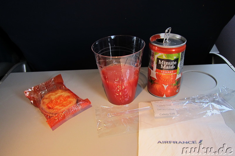 Snack im Flugzeug