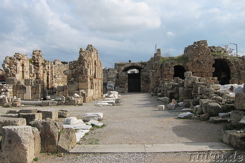 Tempel von Apollo und Athena in Side, Türkei