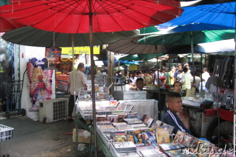 Thieves Market in Chinatown, Bangkok, Thailand