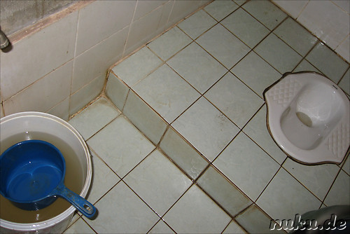 Toilette mit manueller Spuelung
