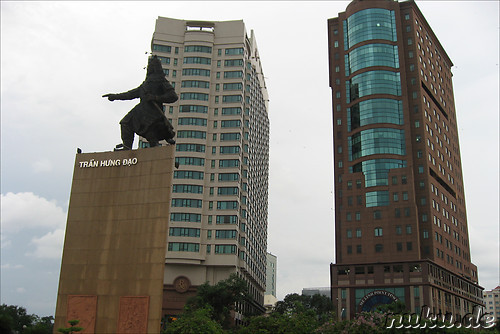 Tran Hung Dao Statue am Me Linh Square in Saigon