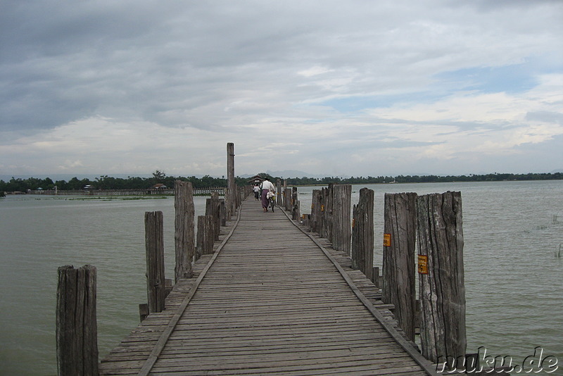 U-Bein-Bridge in Amarapura, Burma