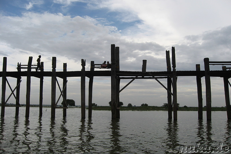 U-Bein-Brücke in Amarapura bei Mandalay, Myanmar