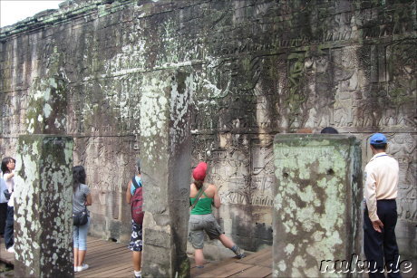 Wandverzierung im Bayon Tempel in Angkor, Kambodscha
