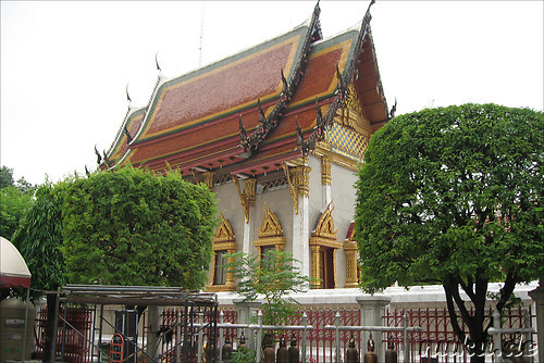 Wat Intharawihan Tempel,  Bangkok, Thailand