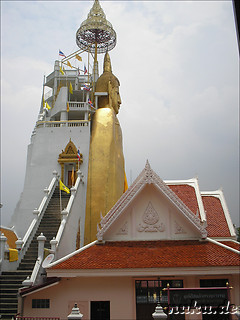 Wat Intharawihan Tempel,  Bangkok, Thailand