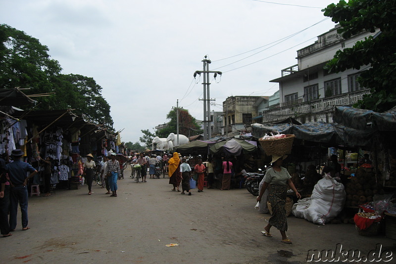 86th Street Market - Strassenmarkt in Mandalay, Myanmar