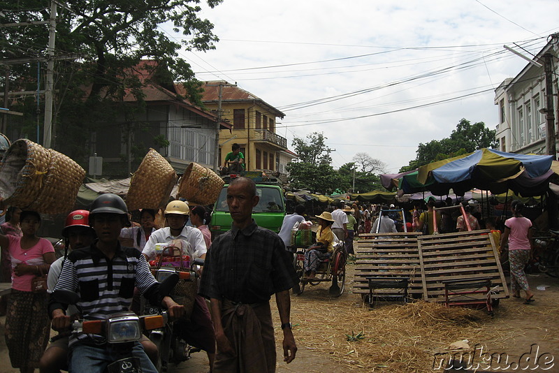 86th Street Market - Strassenmarkt in Mandalay, Myanmar