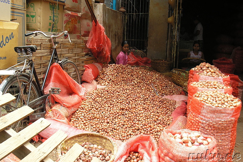 86th Street Market - Strassenmarkt in Mandalay, Myanmar