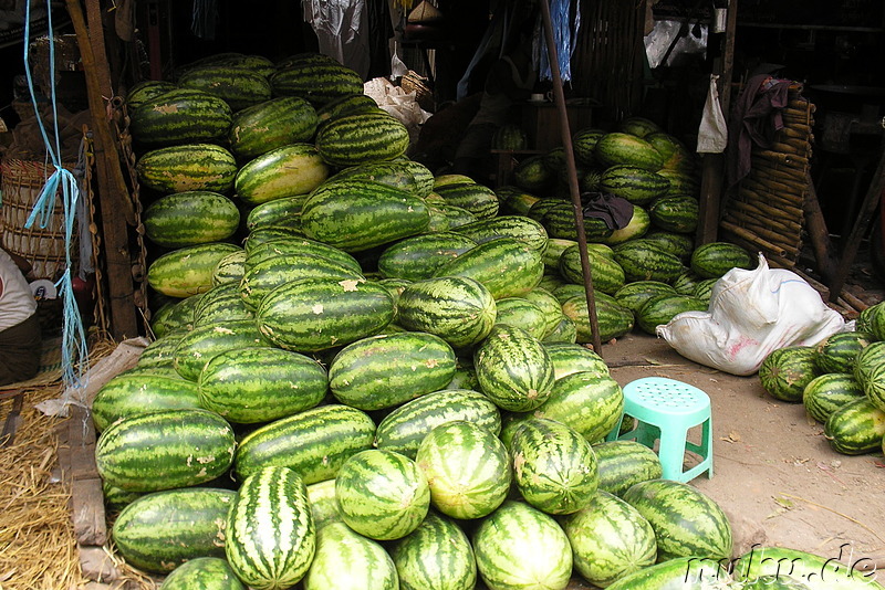 86th Street Market - Strassenmarkt in Mandalay, Myanmar