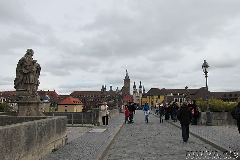Alte Mainbrücke in Würzburg, Bayern