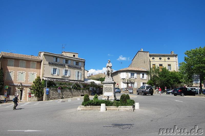 Altstadt von Gordes im Naturpark Luberon, Frankreich