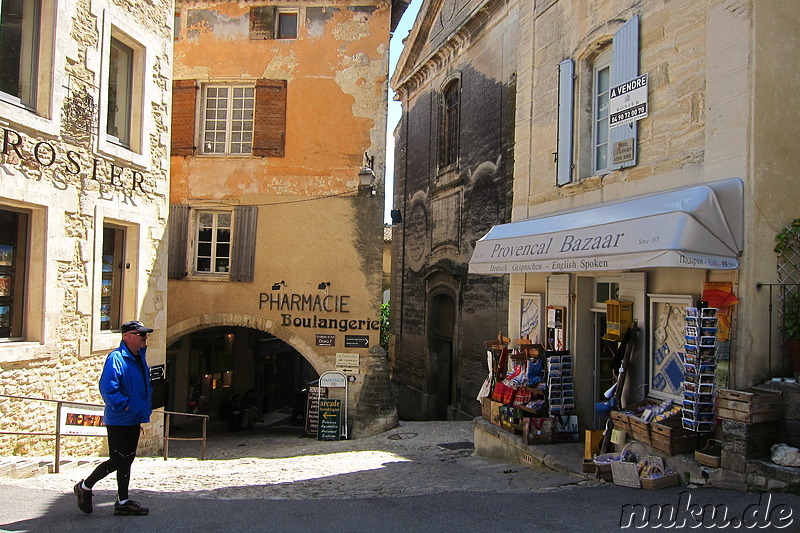 Altstadt von Gordes im Naturpark Luberon, Frankreich