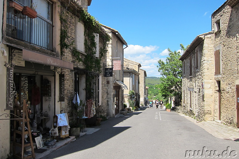 Altstadt von Gordes im Naturpark Luberon, Frankreich