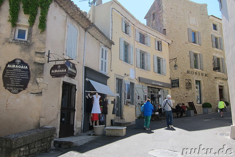 Altstadt von Gordes im Naturpark Luberon, Frankreich