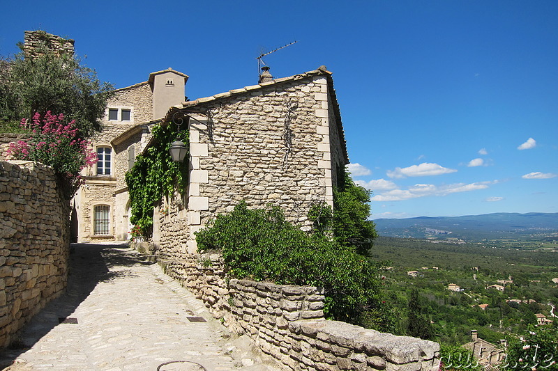 Altstadt von Gordes im Naturpark Luberon, Frankreich