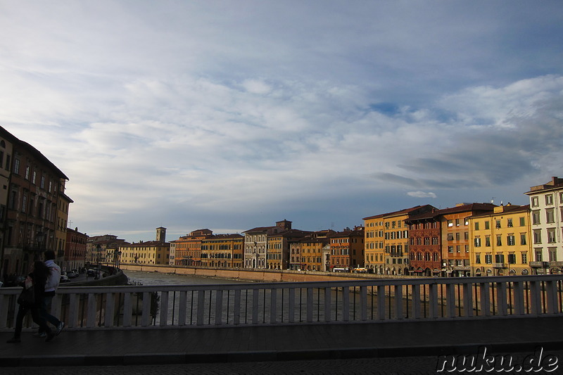 Am Arno in Pisa, Italien