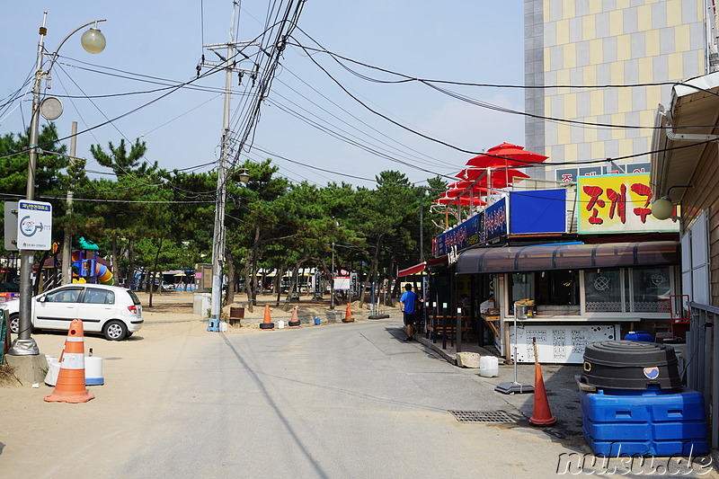 Am Eulwangli Strand (을왕리해수육장) auf der Insel Yeongjongdo (영종도) von Incheon, Korea