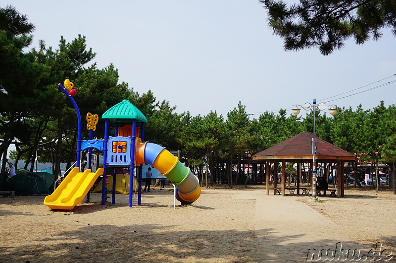 Am Eulwangli Strand (을왕리해수육장) auf der Insel Yeongjongdo (영종도) von Incheon, Korea