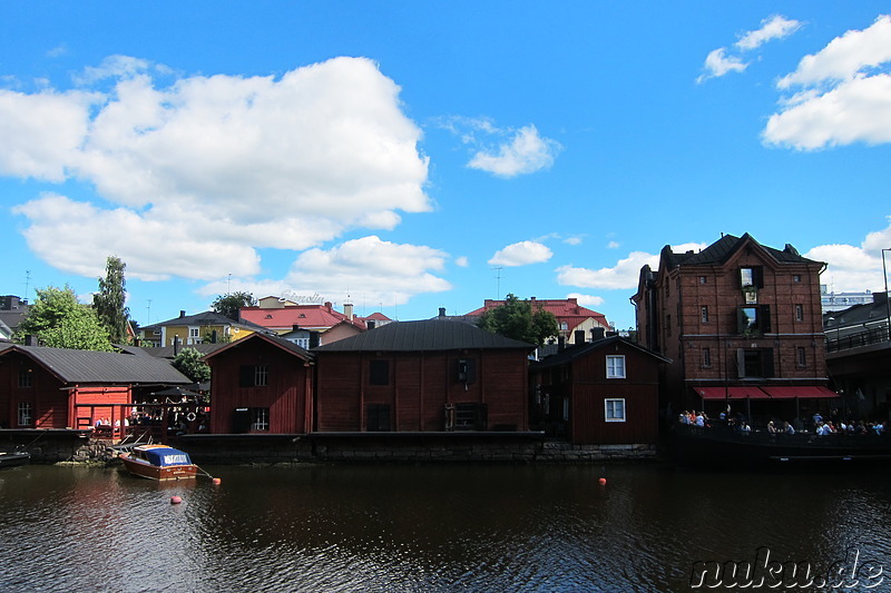 Am Flussufer in Porvoo, Finnland