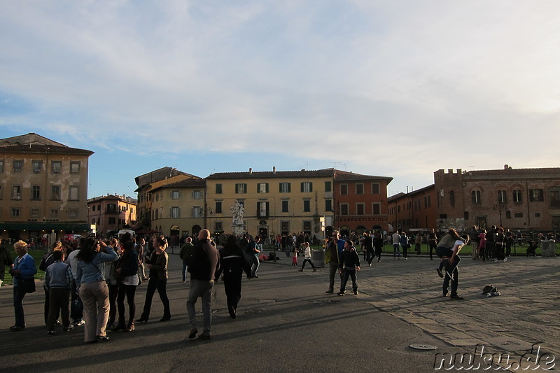 Am Kloster in Pisa, Italien