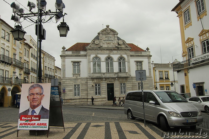 Am Praca do Giraldo - Platz im Zentrum von Evora, Portugal