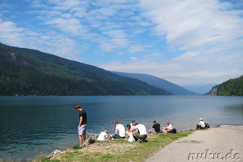 Am Revelstoke Lake in British Columbia, Kanada